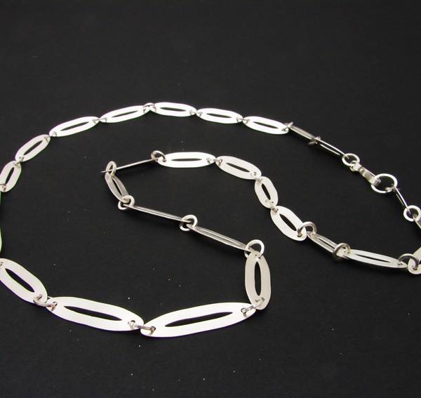 ellipses long necklace